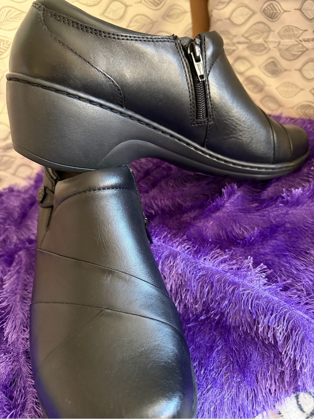 Clarks Black Leather Low Healed Boots - Picture 1 of 7